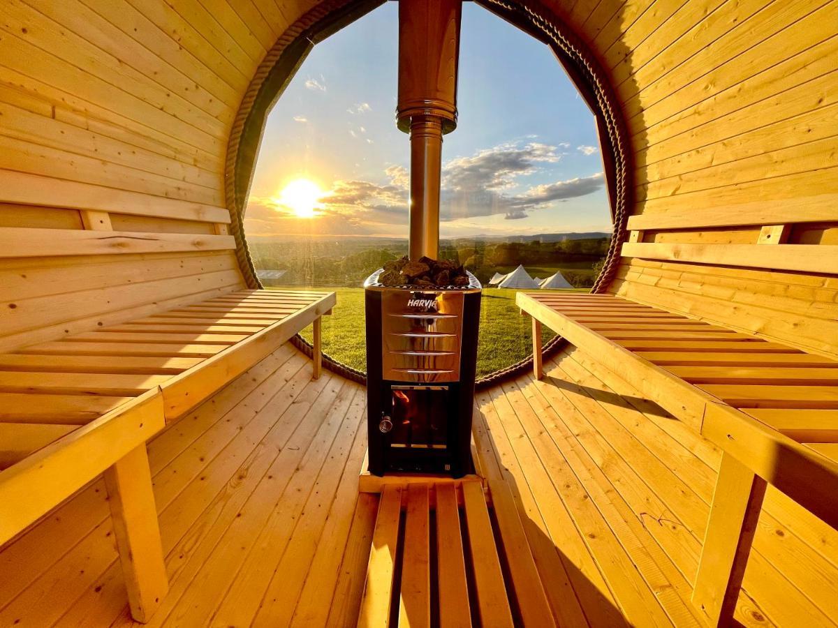 Hotel Deerstone Glamping-Pinhaw Beacon Dome Hot Tub Earby Esterno foto