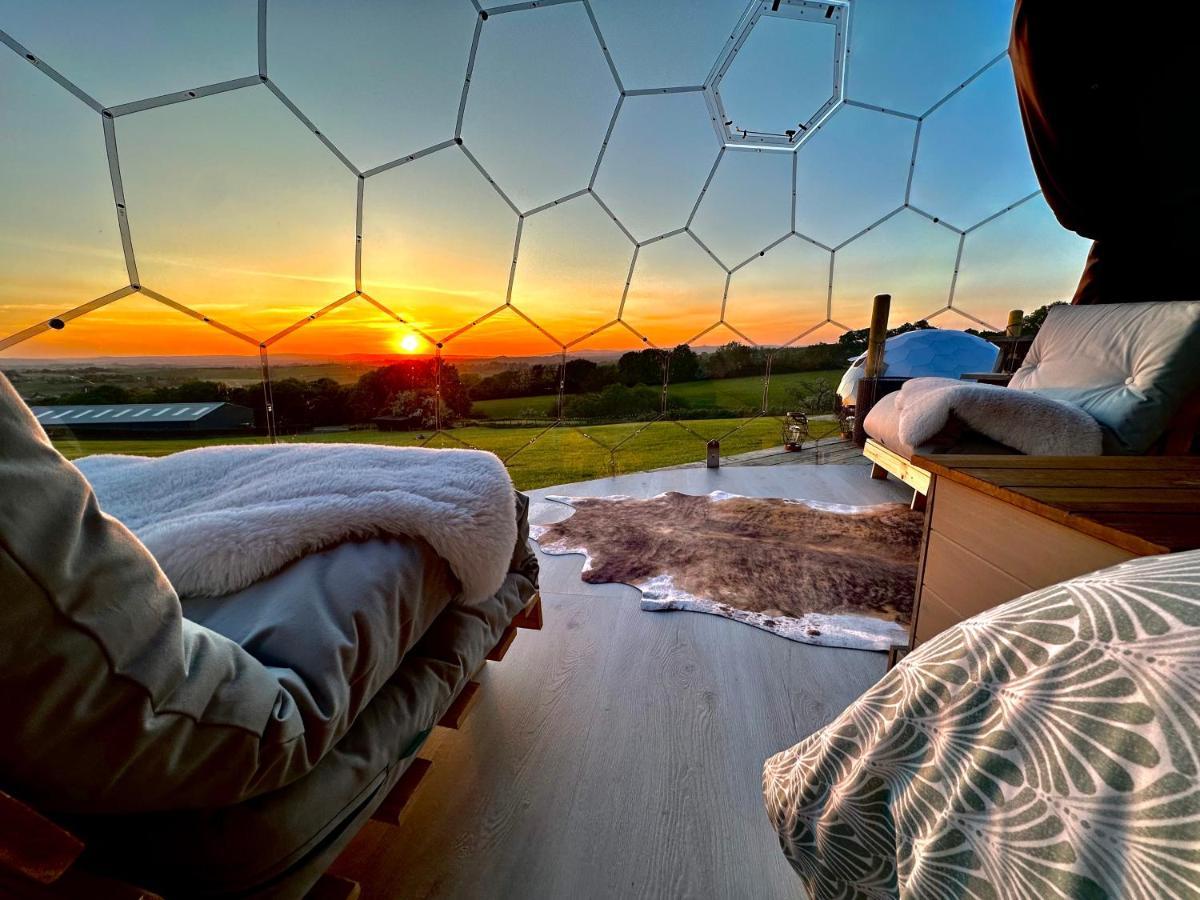 Hotel Deerstone Glamping-Pinhaw Beacon Dome Hot Tub Earby Esterno foto