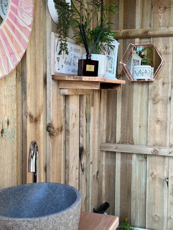 Hotel Deerstone Glamping-Pinhaw Beacon Dome Hot Tub Earby Esterno foto